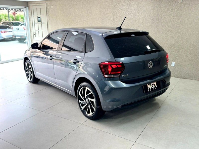 POLO 1.0	200 TSI HIGHLINE AUTOMÁTICO  - 2021 - PORTO ALEGRE