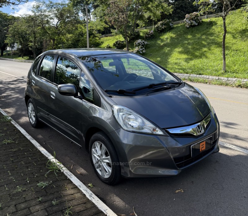 fit 1.4 lx 16v flex 4p automatico 2014 nova araca