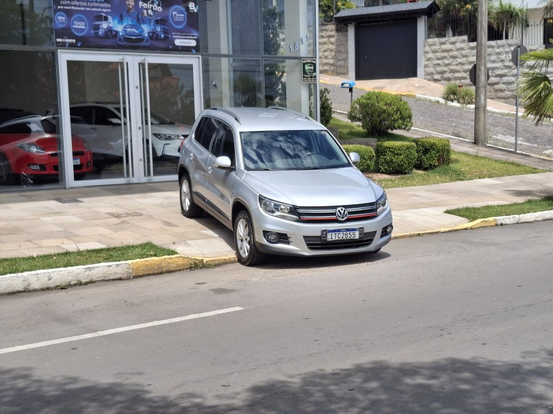 TIGUAN 2.0 TSI 16V TURBO GASOLINA 4P TIPTRONIC - 2012 - FARROUPILHA