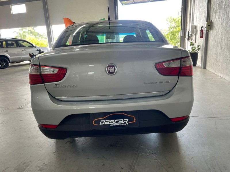 GRAND SIENA 1.6 MPI ESSENCE 16V FLEX 4P MANUAL - 2015 - BOM PRINCíPIO