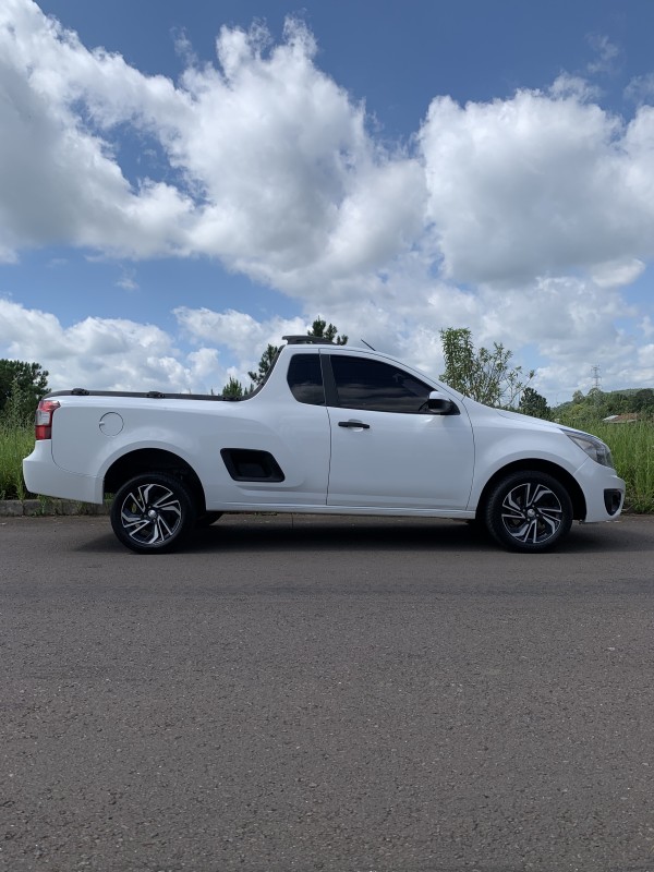 MONTANA 1.4 MPFI LS CS 8V FLEX 2P MANUAL - 2014 - SãO SEBASTIãO DO CAí