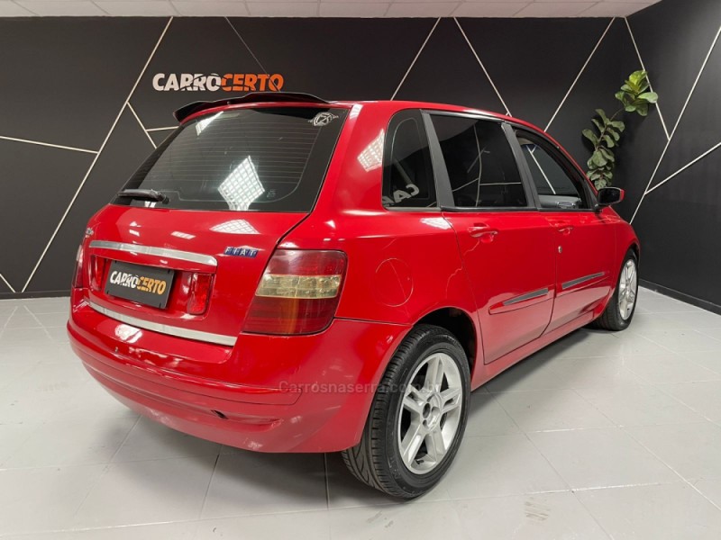 STILO 1.8 MPI 8V GASOLINA 4P MANUAL - 2004 - NOVO HAMBURGO