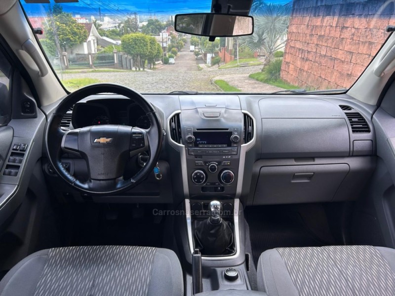 S10 2.8 LT 4X4 CD 16V TURBO DIESEL 4P MANUAL - 2013 - VENâNCIO AIRES