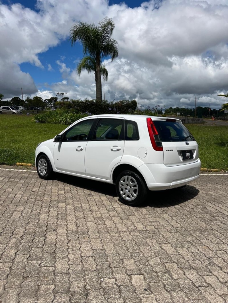 FIESTA 1.6 ROCAM HATCH 8V FLEX 4P MANUAL - 2014 - CAXIAS DO SUL