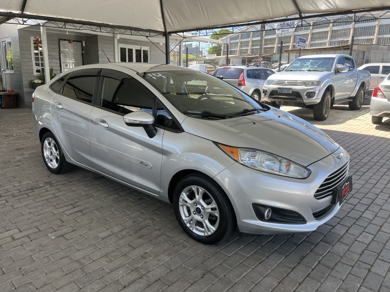 FIESTA 1.6 SE SEDAN 16V FLEX 4P AUTOMÁTICO - 2014 - CAXIAS DO SUL