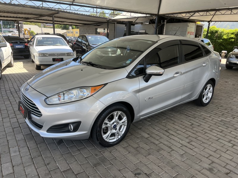FIESTA 1.6 SE SEDAN 16V FLEX 4P AUTOMÁTICO