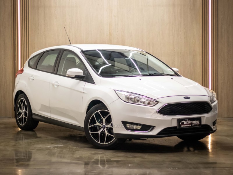 focus 2.0 se plus 16v flex 4p automatico 2016 caxias do sul