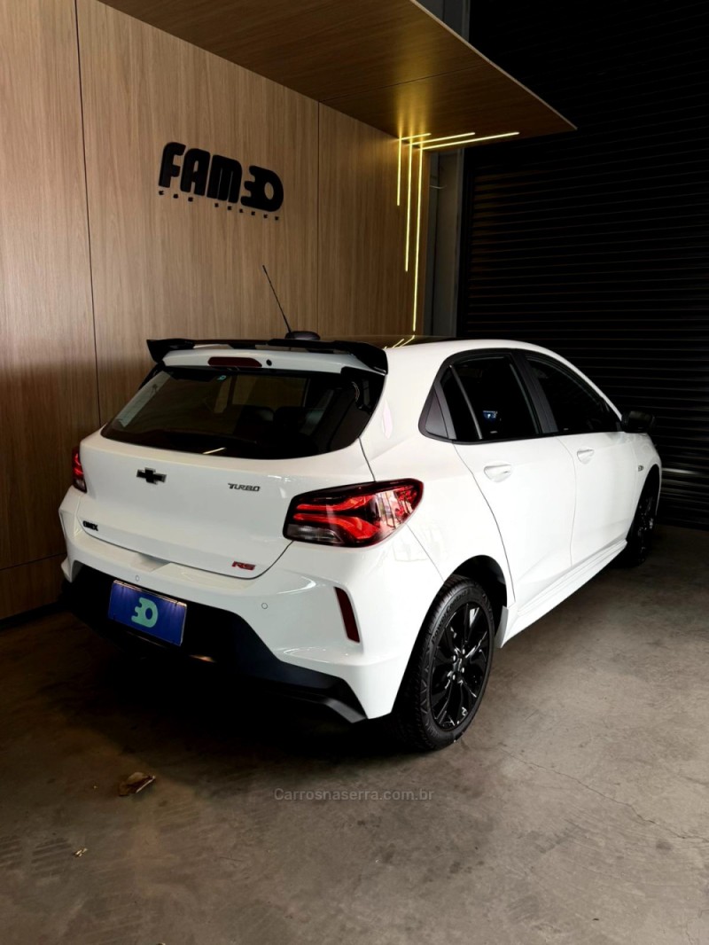 ONIX 1.0 HATCH RS 12V TURBO 4P AUTOMÁTICO - 2025 - LAJEADO