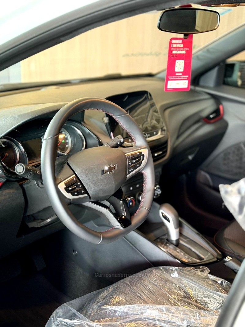 ONIX 1.0 HATCH RS 12V TURBO 4P AUTOMÁTICO - 2025 - LAJEADO