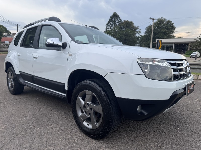 DUSTER 2.0 TECH ROAD II 4X4 16V FLEX 4P MANUAL - 2014 - DOIS IRMãOS