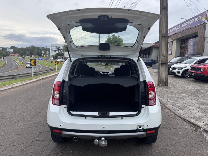 DUSTER 2.0 TECH ROAD II 4X4 16V FLEX 4P MANUAL - 2014 - DOIS IRMãOS