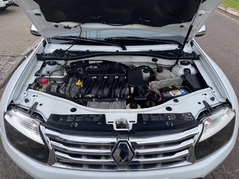 DUSTER 2.0 TECH ROAD II 4X4 16V FLEX 4P MANUAL - 2014 - DOIS IRMãOS