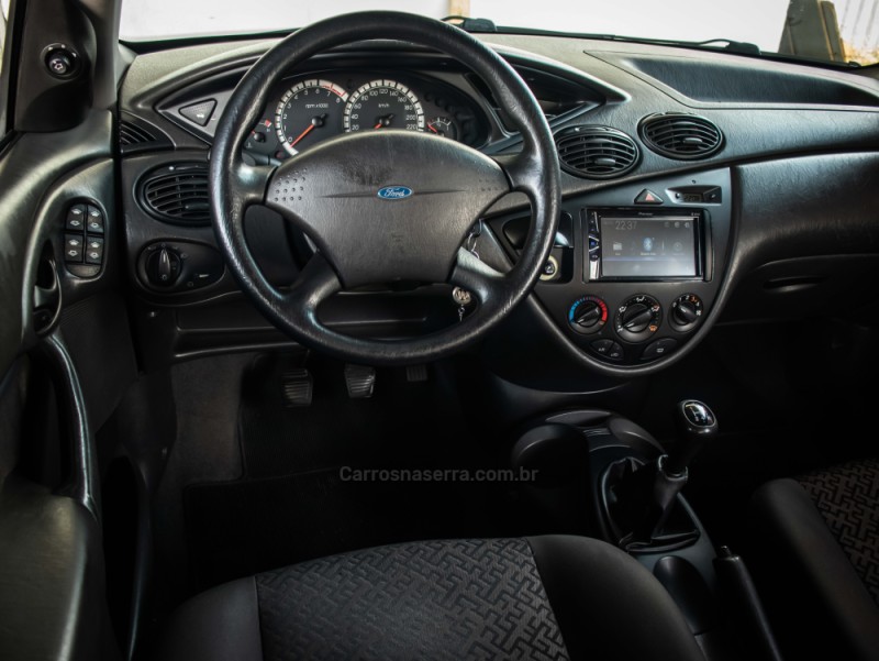 FOCUS 1.6 8V GASOLINA 4P MANUAL - 2008 - CAXIAS DO SUL