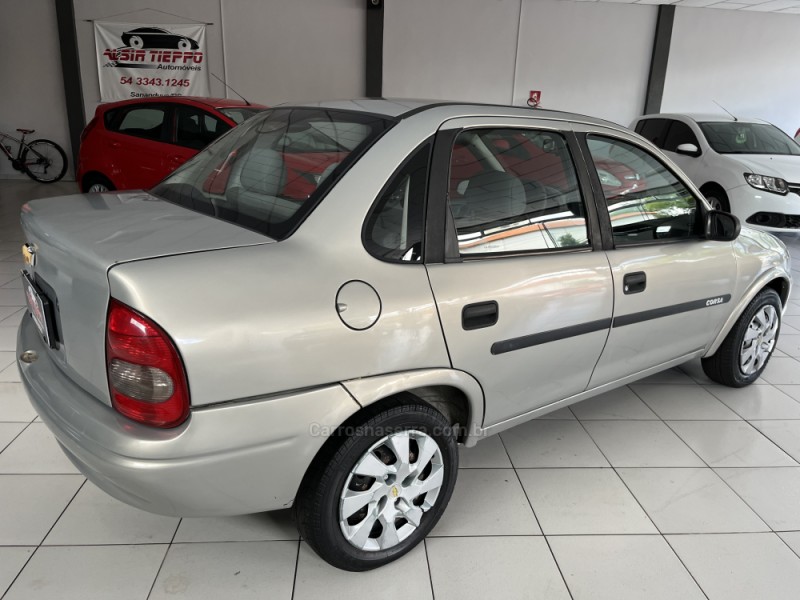 CORSA 1.0 MPFI CLASSIC SEDAN LIFE 8V FLEX 4P MANUAL - 2010 - SANANDUVA