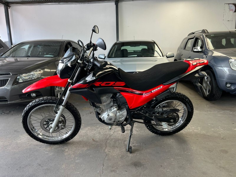 HONDA - NXR 160 - 2017/2018 - Vermelha - R$ 18.900,00