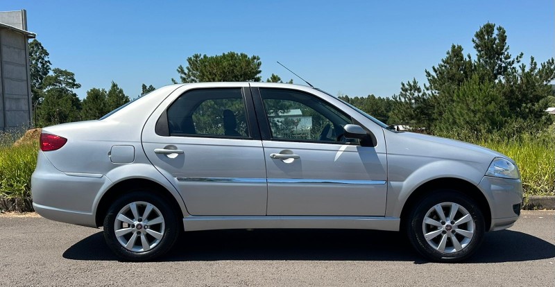 SIENA 1.4 MPI EL 8V FLEX 4P MANUAL - 2011 - SãO SEBASTIãO DO CAí