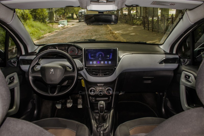 208 1.5 ACTIVE 8V FLEX 4P MANUAL - 2014 - NOVO HAMBURGO