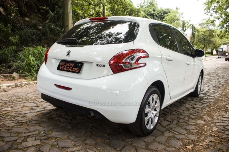 208 1.5 ACTIVE 8V FLEX 4P MANUAL - 2014 - NOVO HAMBURGO