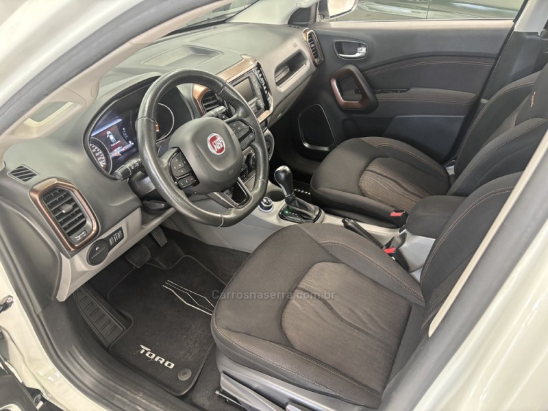 TORO 2.0 16V VOLCANO AT9 4X4 FLEX 4P AUTOMÁTICO - 2018 - BENTO GONçALVES