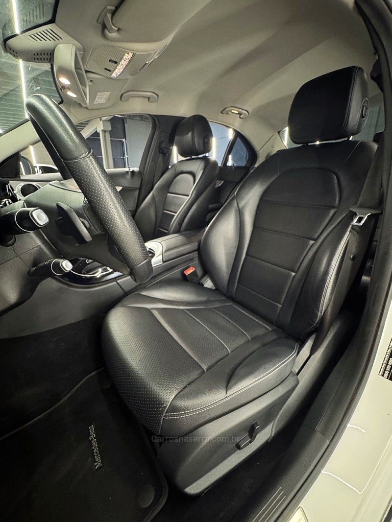 C 180 1.6 CGI AVANTGARDE 16V TURBO GASOLINA 4P AUTOMÁTICO - 2018 - PASSO FUNDO