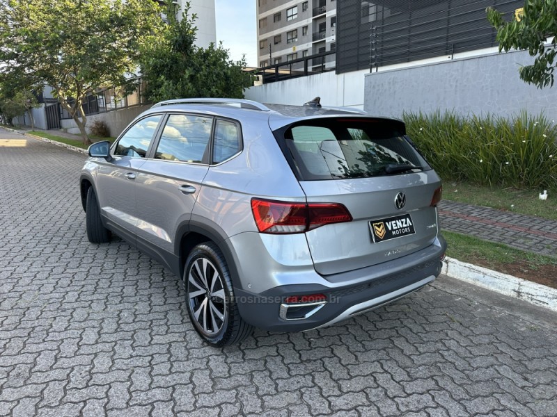 TAOS 1.4 16V HIGHLINE TSI FLEX 4P AUTOMÁTICO - 2023 - PASSO FUNDO