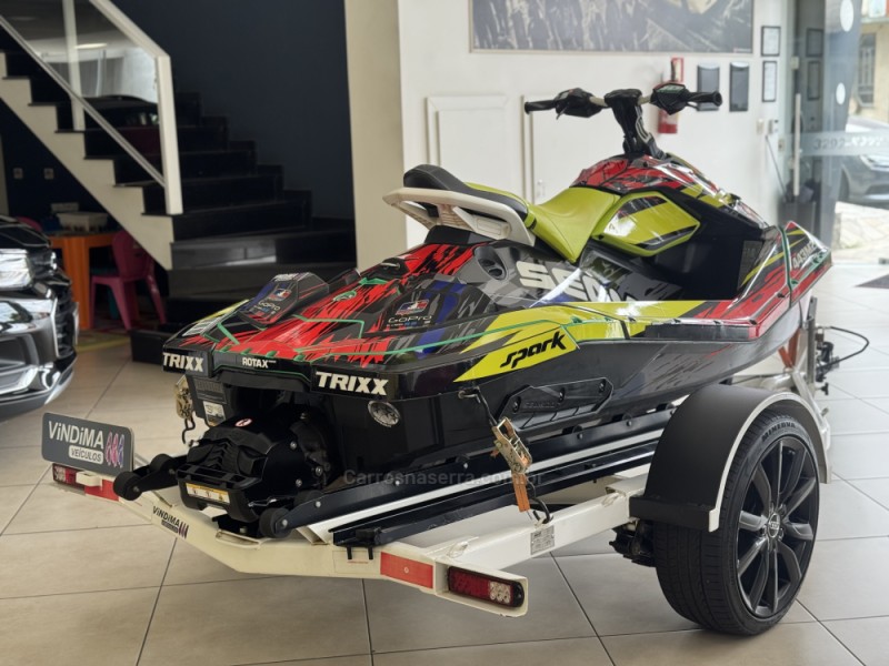 SPARK TRIXX - 2019 - FLORES DA CUNHA