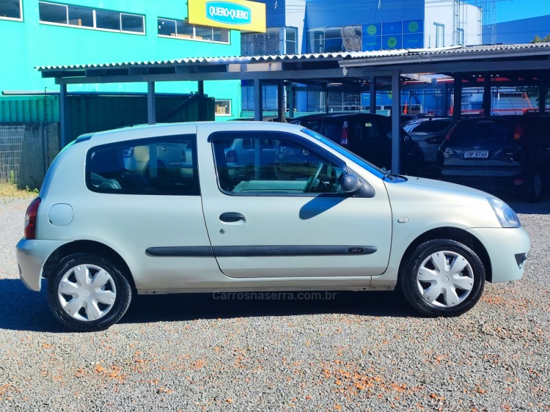 CLIO 1.0 CAMPUS 16V FLEX 2P MANUAL - 2009 - FARROUPILHA