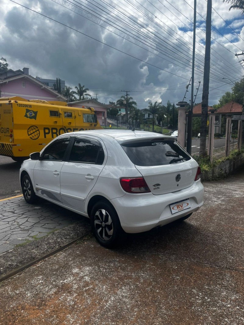 GOL 1.0 MI TREND 8V FLEX 4P MANUAL - 2012 - CARLOS BARBOSA