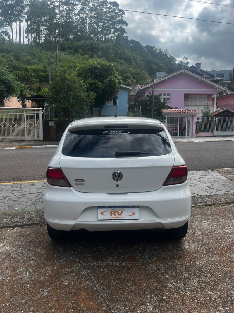 GOL 1.0 MI TREND 8V FLEX 4P MANUAL - 2012 - CARLOS BARBOSA