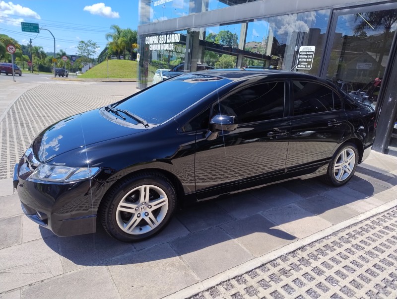 CIVIC 1.8 LXS 16V FLEX 4P AUTOMÁTICO