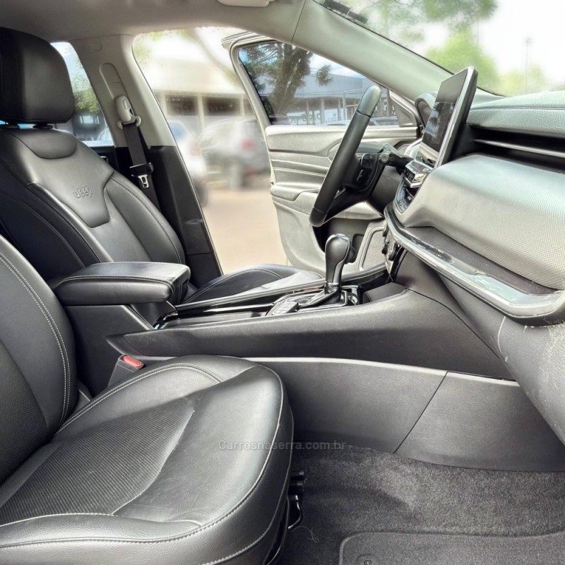 COMPASS 1.3 LONGITUDE DARK T270 16V TURBO 4X2 FLEX 4P AUTOMÁTICO - 2024 - NOVO HAMBURGO