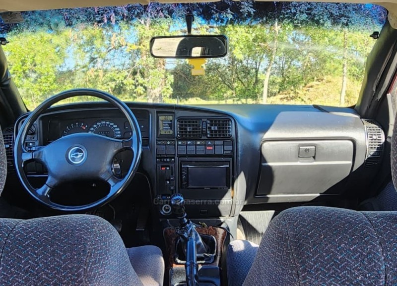 OMEGA 4.1 SFI CD 12V GASOLINA 4P MANUAL - 1997 - FARROUPILHA