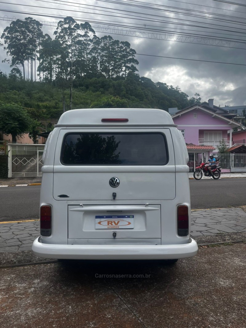 KOMBI 1.5 STANDARD 8V GASOLINA 4P MANUAL - 2014 - CARLOS BARBOSA