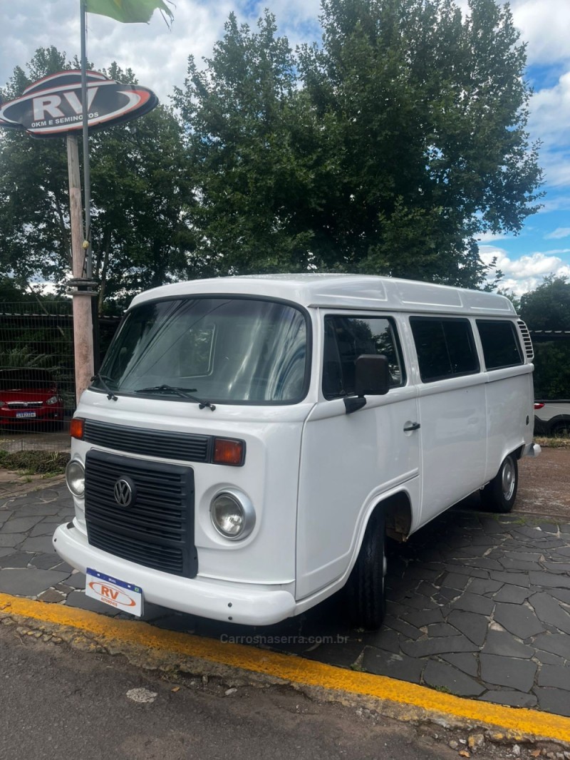 kombi 1.5 standard 8v gasolina 4p manual 2014 carlos barbosa