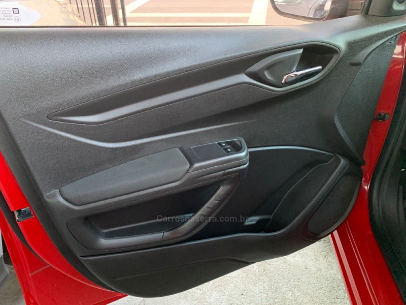 ONIX 1.4 MPFI LT 8V FLEX 4P MANUAL - 2015 - CAXIAS DO SUL