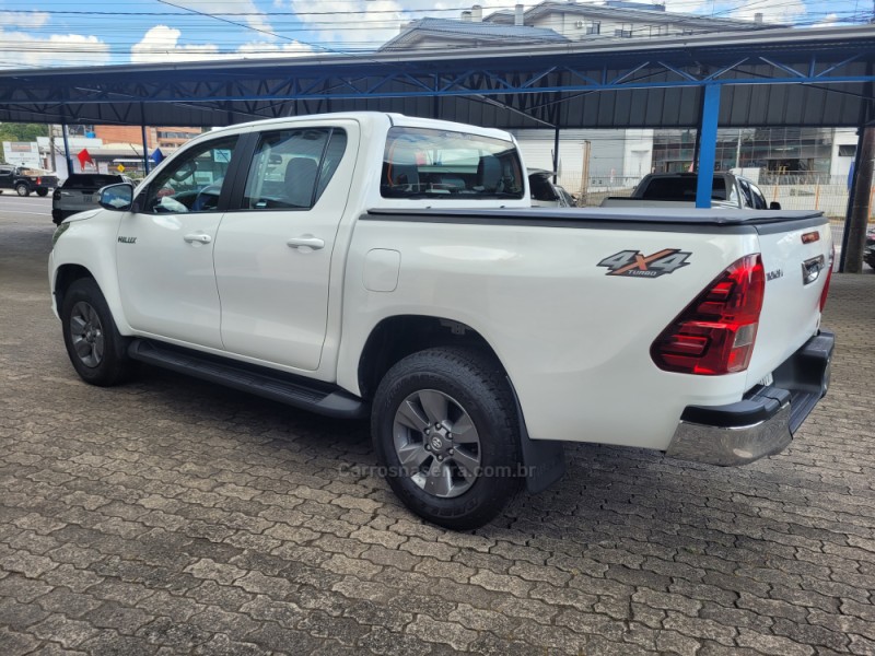 HILUX 2.8 SRV 4X4 CD 16V DIESEL 4P AUTOMÁTICO - 2017 - CAXIAS DO SUL
