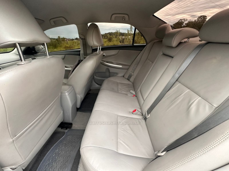 COROLLA 2.0 XEI 16V FLEX 4P AUTOMÁTICO - 2013 - PORTãO