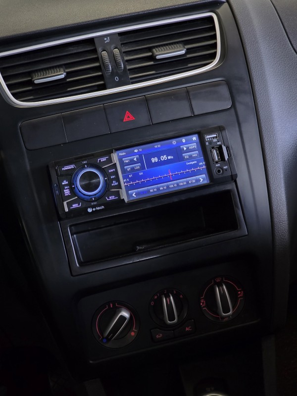 FOX 1.0 MI 8V FLEX 4P MANUAL - 2013 - CAXIAS DO SUL