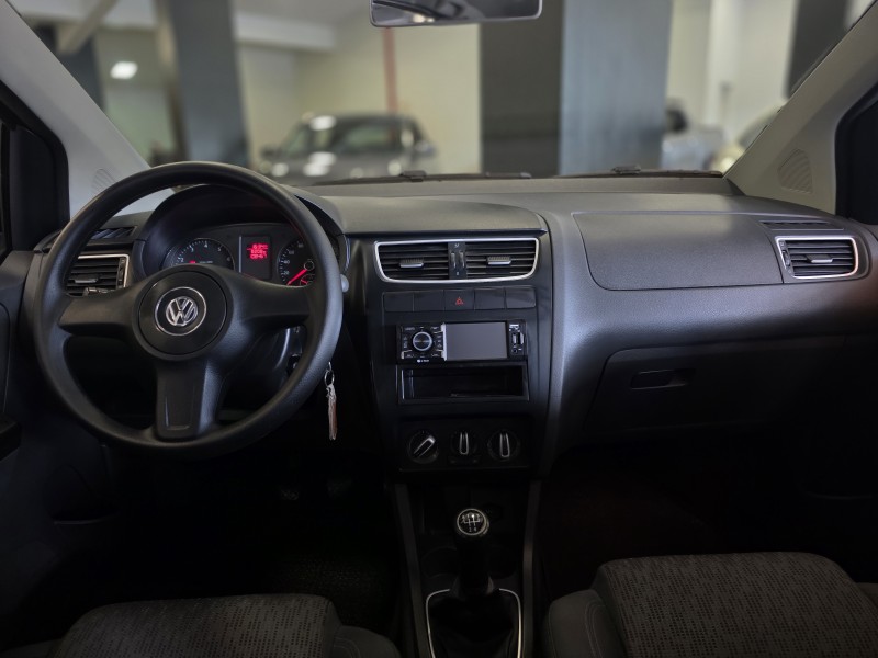 FOX 1.0 MI 8V FLEX 4P MANUAL - 2013 - CAXIAS DO SUL