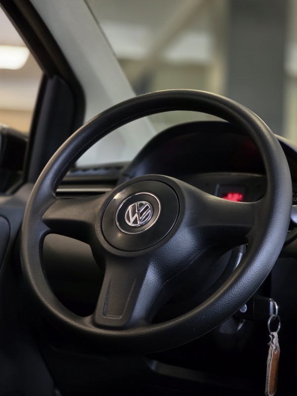 FOX 1.0 MI 8V FLEX 4P MANUAL - 2013 - CAXIAS DO SUL