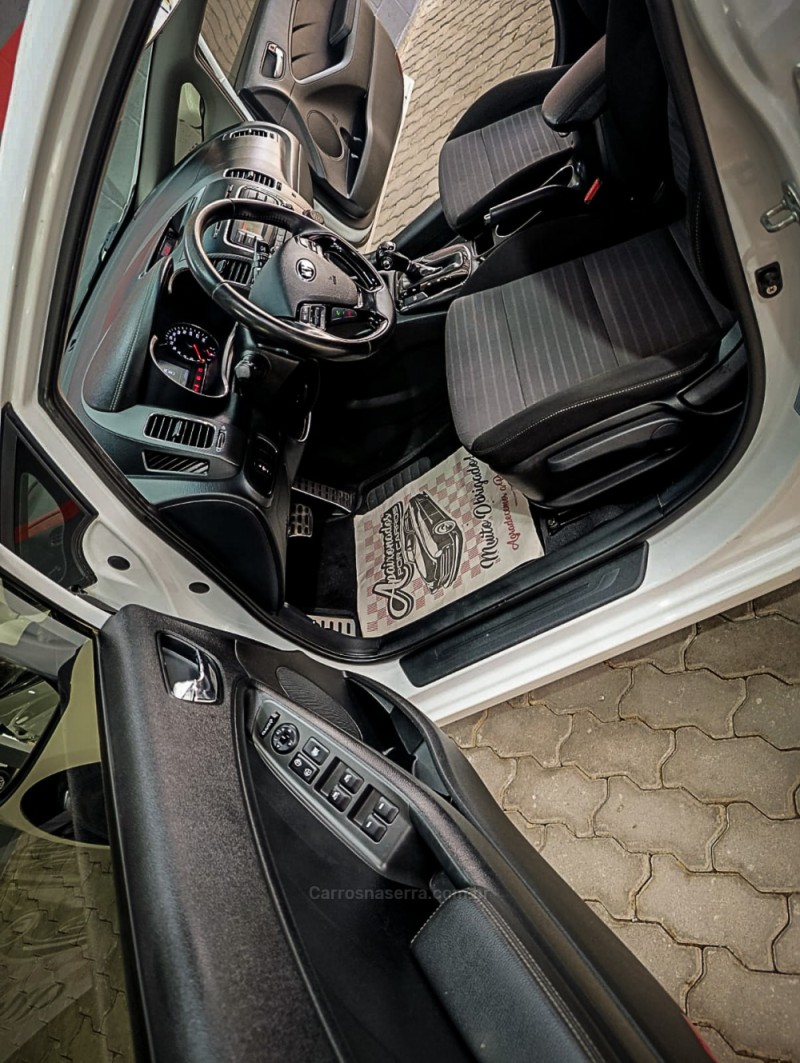 CERATO 1.6 16V SX4 FLEX 4P AUTOMÁTICO - 2019 - HARMONIA