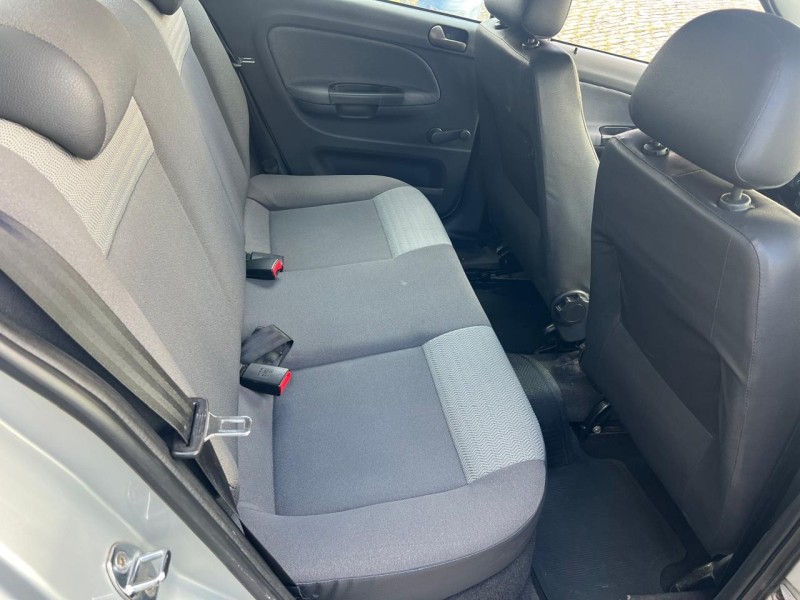 VOYAGE 1.0 MI 8V FLEX 4P MANUAL - 2009 - CAXIAS DO SUL