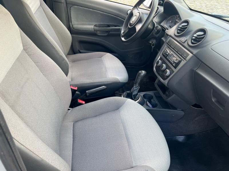 VOYAGE 1.0 MI 8V FLEX 4P MANUAL - 2009 - CAXIAS DO SUL