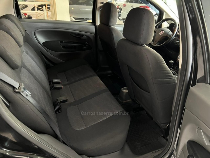 PUNTO 1.4 ATTRACTIVE ITALIA 8V FLEX 4P MANUAL - 2012 - CAXIAS DO SUL