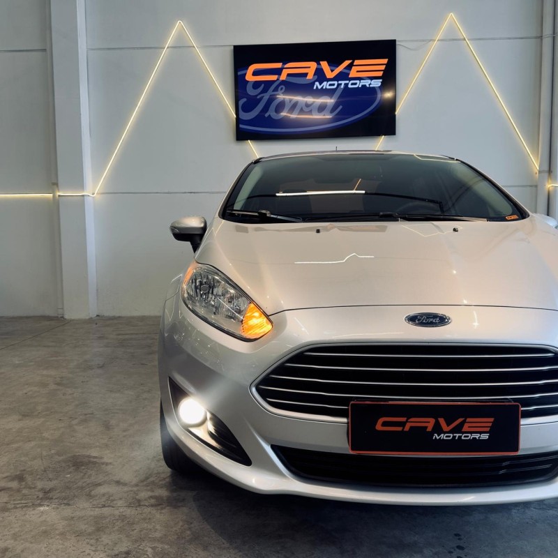 FIESTA 1.6 SE SEDAN 16V FLEX 4P MANUAL - 2015 - CAXIAS DO SUL