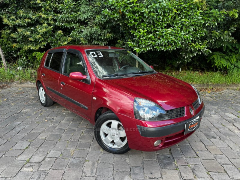 CLIO 1.0 AUTHENTIQUE 8V GASOLINA 4P MANUAL - 2003 - CAXIAS DO SUL