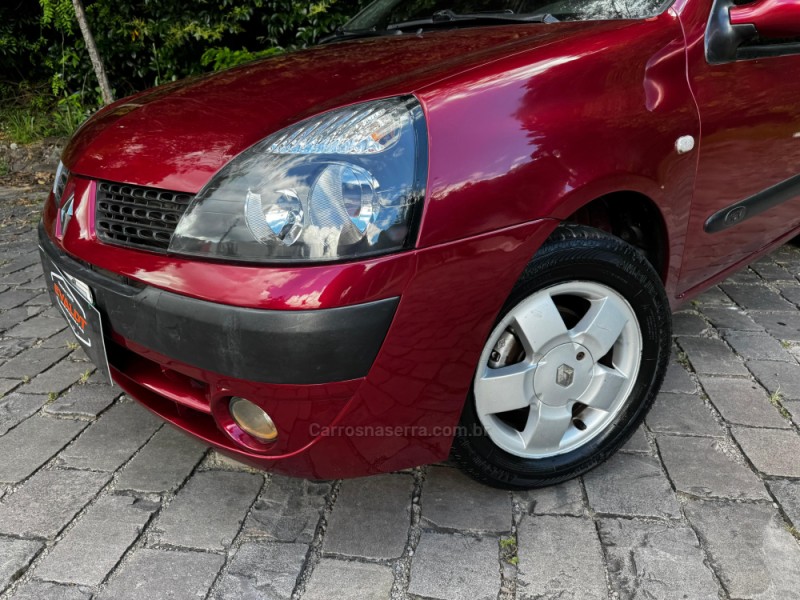 CLIO 1.0 AUTHENTIQUE 8V GASOLINA 4P MANUAL - 2003 - CAXIAS DO SUL