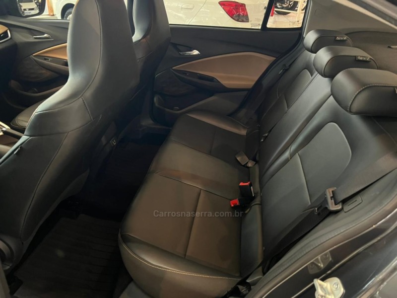 ONIX 1.0	PREMIER II PLUS 12V TURBO FLEX 4P AUTOMÁTICO - 2024 - CAXIAS DO SUL