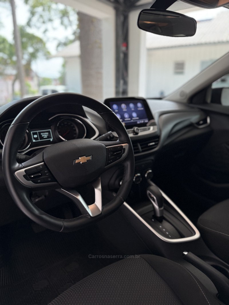 ONIX 1.0	LTZ PLUS 12V TURBO FLEX 4P AUTOMÁTICO - 2024 - CANELA