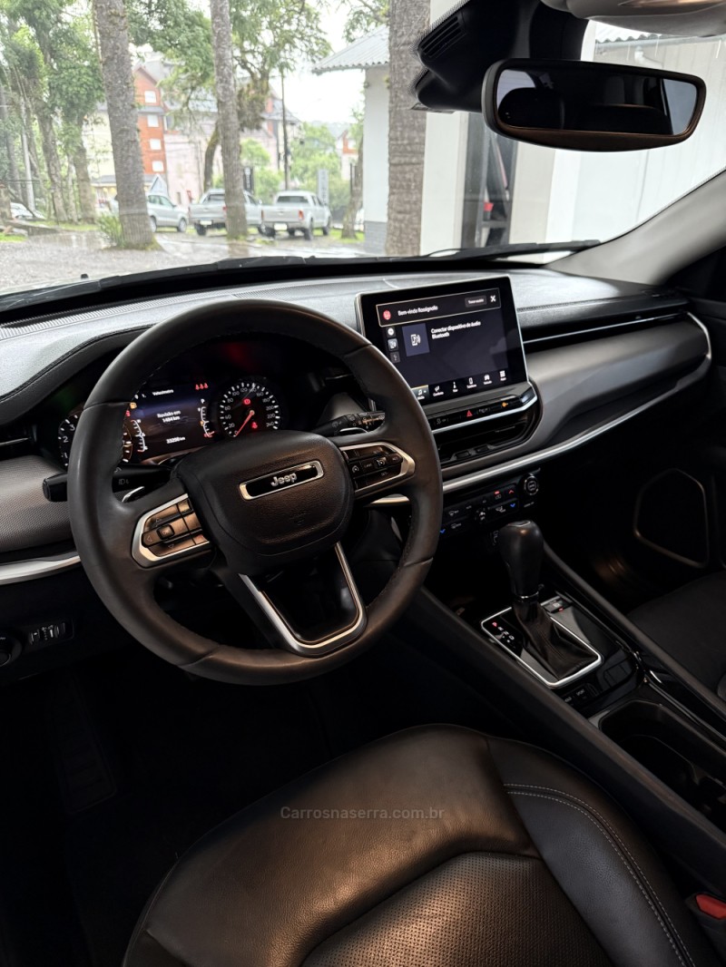 COMPASS 1.3 LONGITUDE DARK T270 16V TURBO 4X2 FLEX 4P AUTOMÁTICO - 2023 - CANELA